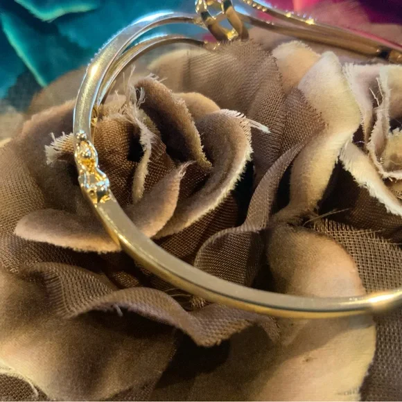 ♥️BRAND NEW ♥️18k gold over silver bracelet with diamonds. exquisite and elegant - Picture 4 of 9